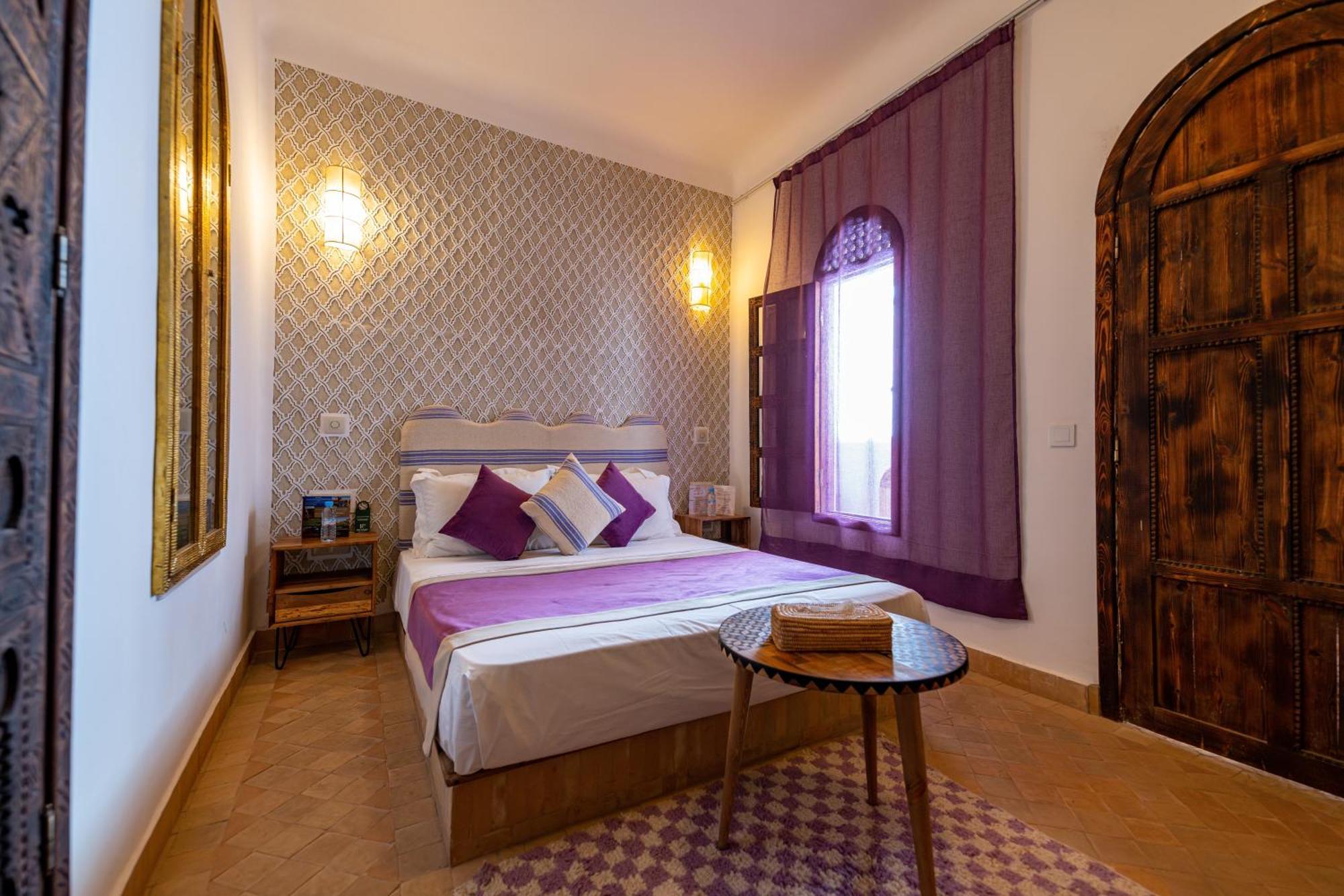 Cologne & Riad